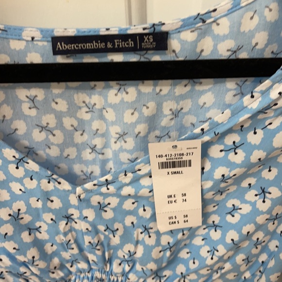 Blue Patterned Top - Picture 4 of 4